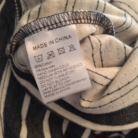 ANDTHEWHY Christmas plaid striped Ballon long sleeve top M - Picture 15 of 15